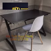 Xưởng Nội Thất Ngọc Thịnh - Bàn làm việc văn phòng chân sắt giá rẻ